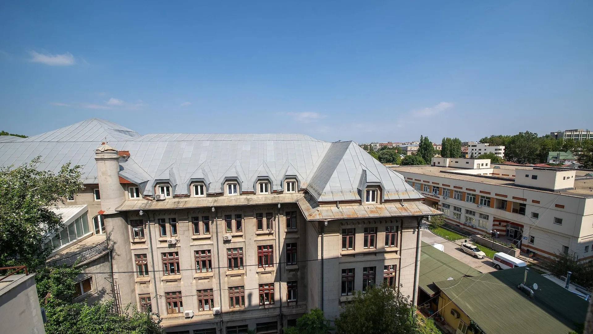 ****  Hotel Parliament Boekarest Roemenië